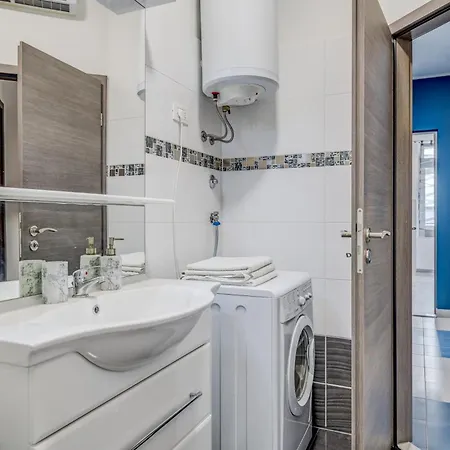 Slavica-new-with Jacuzzi