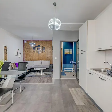 Slavica-new-with Jacuzzi Split