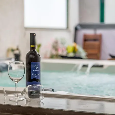 Slavica-new-with Jacuzzi Lejlighed *