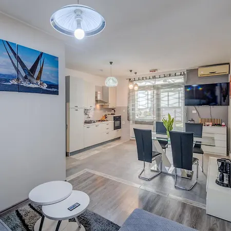 Slavica-new-with Jacuzzi