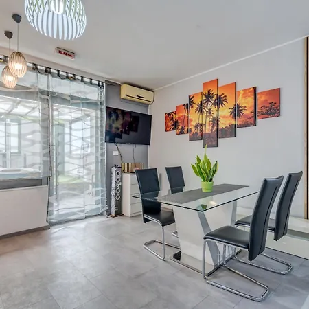 Slavica-new-with Jacuzzi *