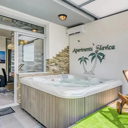 Slavica-new-with Jacuzzi Apartment Split