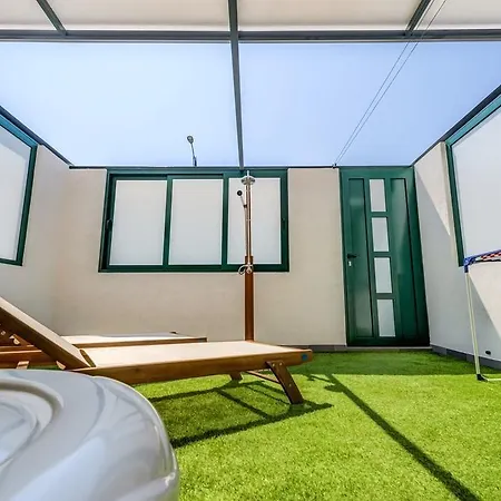 Slavica-new-with Jacuzzi Apartment