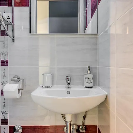 Slavica-new-with Jacuzzi Apartment *