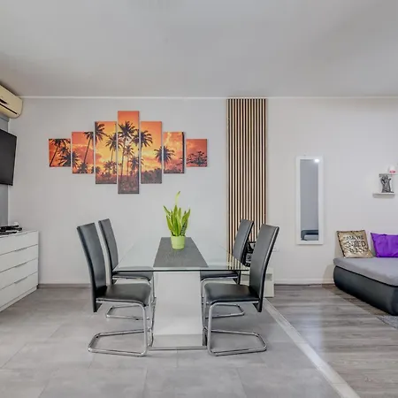 Apartment Slavica-new-with Jacuzzi Split