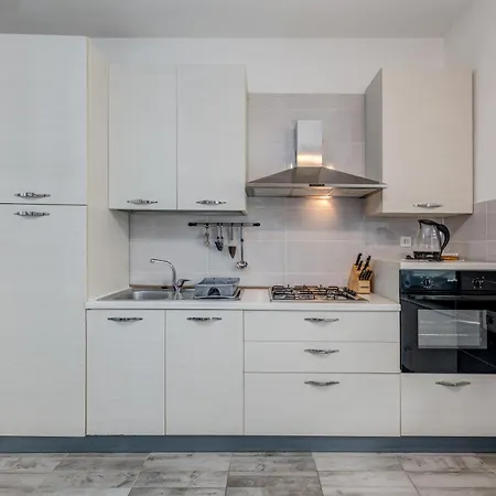 Apartment Slavica-new-with Jacuzzi Split